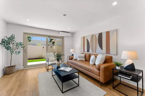 Living - 363 Orwell Ln, Encinitas, CA 92024 photo 1 of 2