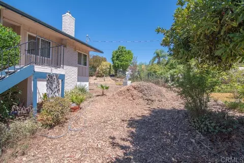 Exterior - 5741 Rainbow Heights Rd, Fallbrook, CA 92028 photo 15 of 18