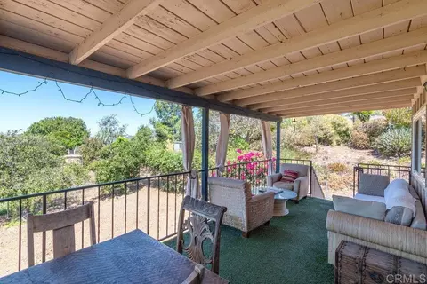 Exterior - 5741 Rainbow Heights Rd, Fallbrook, CA 92028 photo 1 of 18