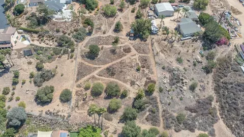 View/Area - 5741 Rainbow Heights Rd, Fallbrook, CA 92028 photo 7 of 8