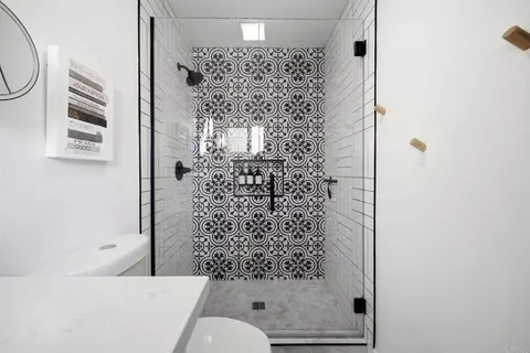 Bath - 1801 Ratcliff Rd, Carlsbad, CA 92008 photo 2 of 3