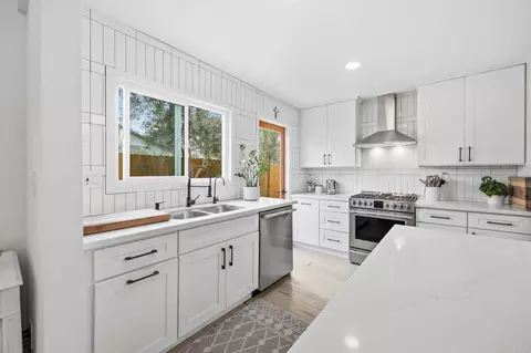 Kitchen - 1801 Ratcliff Rd, Carlsbad, CA 92008 photo 9 of 10