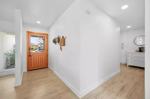Entry Way - 1801 Ratcliff Rd, Carlsbad, CA 92008 photo 3 of 5