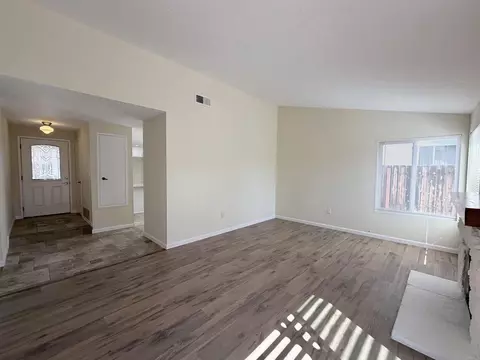 Living - 13849 Olive Park, Poway, CA 92064 photo 3 of 7