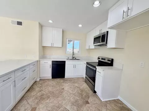 Kitchen - 13849 Olive Park, Poway, CA 92064 photo 1 of 4