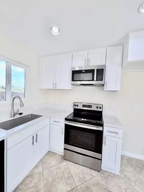 Kitchen - 13849 Olive Park, Poway, CA 92064 photo 4 of 4