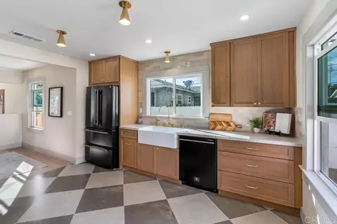 Kitchen - 714 Ditmar St N, Oceanside, CA 92054 photo 1 of 9