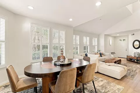 Dining - 4792 Beachwood Ct, Carlsbad, CA 92008 photo 4 of 4