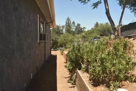 Exterior - 604 Porter St, Fallbrook, CA 92028 photo 10 of 10
