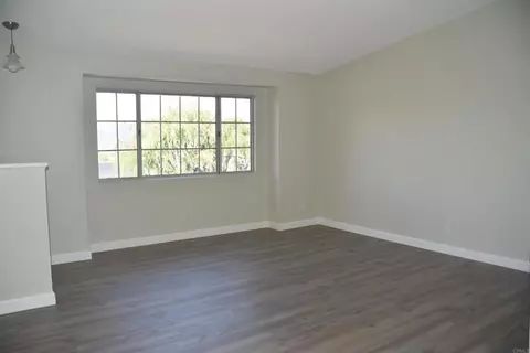 Living - 604 Porter St, Fallbrook, CA 92028 photo 3 of 5