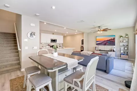 Dining - 1715 Crabapple Way, Oceanside, CA 92056 photo 2 of 2