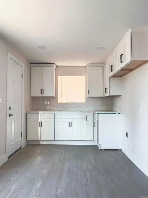 Kitchen - 440 Main St, Ramona, CA 92065 photo 6 of 7