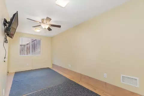Bedroom - 1679 Madrone Gln, Escondido, CA 92027 photo 6 of 6