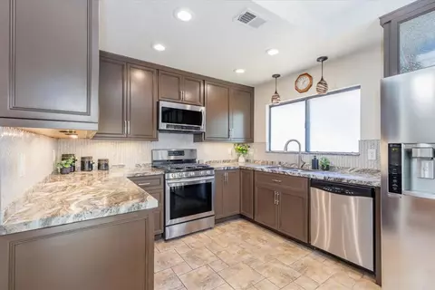 Kitchen - 1679 Madrone Gln, Escondido, CA 92027 photo 1 of 1