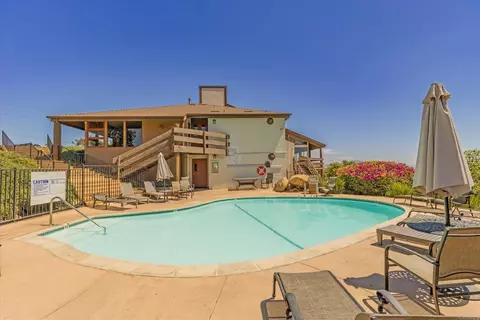 Exterior - 1679 Madrone Gln, Escondido, CA 92027 photo 18 of 19