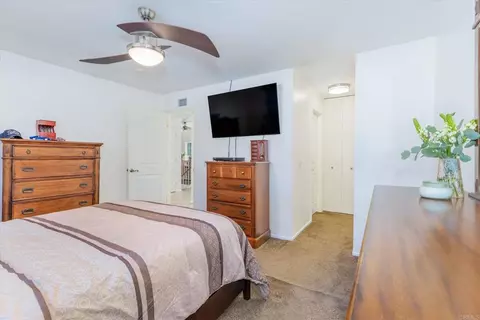 Bedroom - 1679 Madrone Gln, Escondido, CA 92027 photo 2 of 6