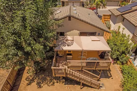 Exterior - 1679 Madrone Gln, Escondido, CA 92027 photo 5 of 19