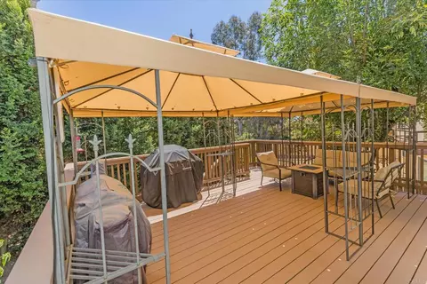 Exterior - 1679 Madrone Gln, Escondido, CA 92027 photo 10 of 19