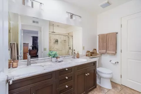 Bath - 1679 Madrone Gln, Escondido, CA 92027 photo 1 of 5