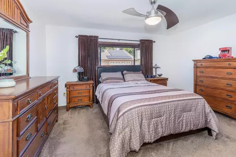 Bedroom - 1679 Madrone Gln, Escondido, CA 92027 photo 1 of 6