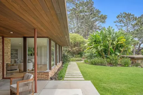Exterior - 280 Torrey Pines Ter, Del Mar, CA 92014 photo 8 of 16