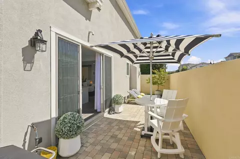 Exterior - 4318 Pacifica Way #2, Oceanside, CA 92056 photo 2 of 6