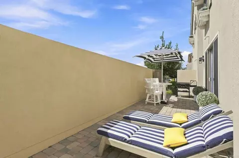 Exterior - 4318 Pacifica Way #2, Oceanside, CA 92056 photo 4 of 6