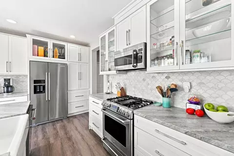 Kitchen - 4318 Pacifica Way #2, Oceanside, CA 92056 photo 5 of 8
