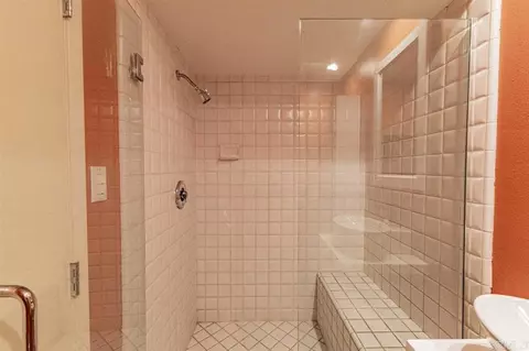 Bath - 1202 N Pacific St #209B, Oceanside, CA 92054 photo 5 of 6