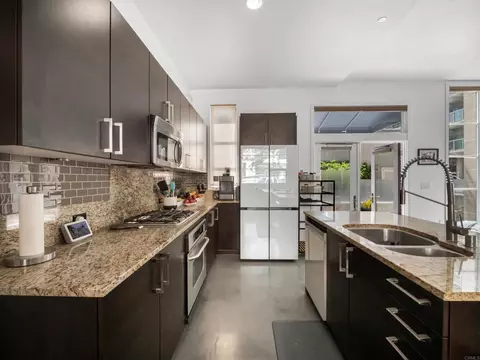 540 9th Ave #104, San Diego, CA 92101