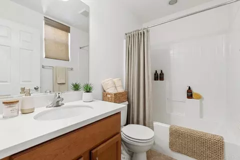Bath - 5084 Tranquil Way #101, Oceanside, CA 92057 photo 1 of 5