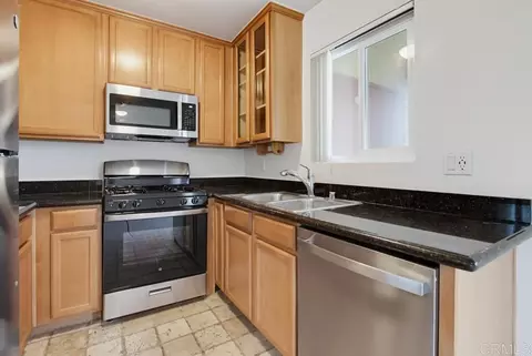 Kitchen - 509 Calle Montecito #42, Oceanside, CA 92057 photo 2 of 3