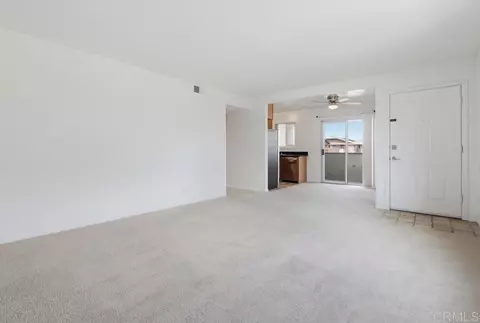 Living - 509 Calle Montecito #42, Oceanside, CA 92057 photo 3 of 6
