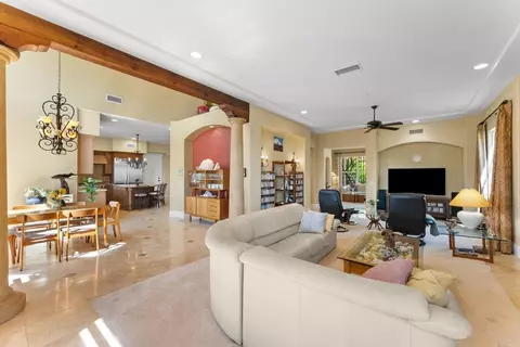 Living - 1829 Elevado Rd, Vista, CA 92084 photo 4 of 5
