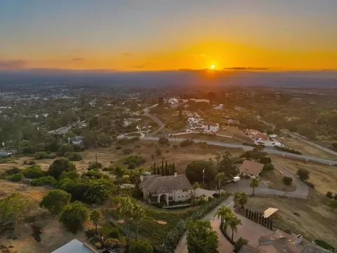 View/Area - 1829 Elevado Rd, Vista, CA 92084 photo 5 of 5
