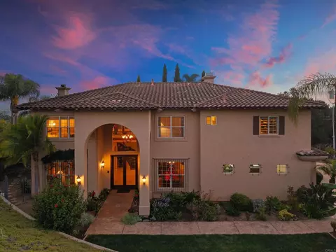 Exterior - 1829 Elevado Rd, Vista, CA 92084 photo 2 of 16