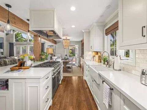 Kitchen - 365 Shore View Ln, Encinitas, CA 92024 photo 4 of 5