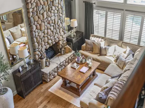 Living - 365 Shore View Ln, Encinitas, CA 92024 photo 7 of 7