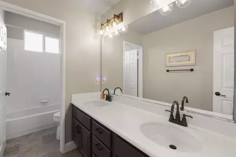 Bath - 3693 Strata Dr, Carlsbad, CA 92010 photo 4 of 4