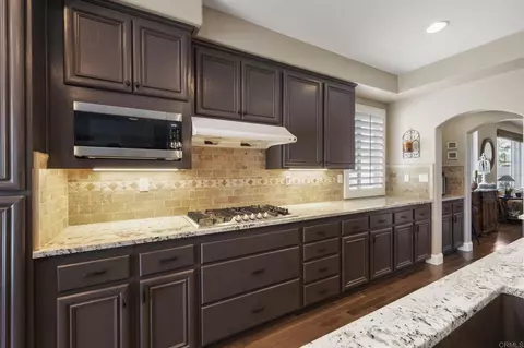 Kitchen - 3693 Strata Dr, Carlsbad, CA 92010 photo 5 of 6