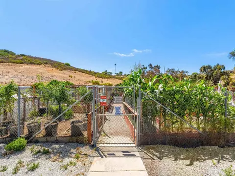 View/Area - 3615 Vista Bella #16, Oceanside, CA 92057 photo 3 of 3