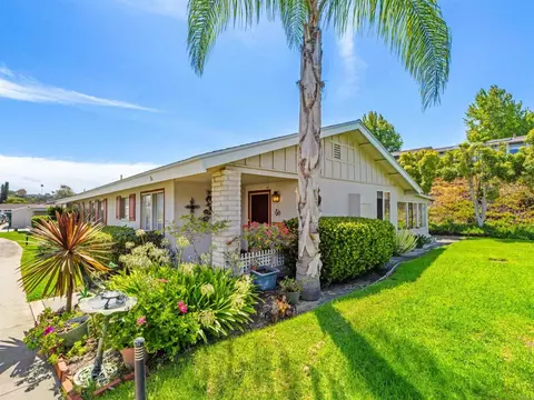 Exterior - 3615 Vista Bella #16, Oceanside, CA 92057 photo 2 of 8