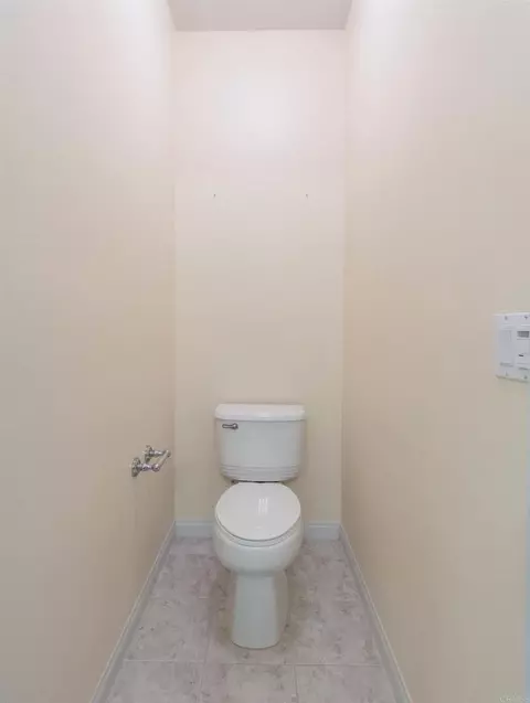 Bath - 1819 Clare Ln, Santee, CA 92071 photo 3 of 4