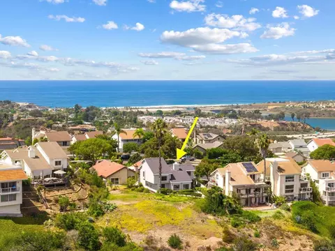 View/Area - 1731 Gascony Rd, Encinitas, CA 92024 photo 7 of 16