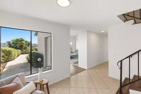 Entry Way - 1731 Gascony Rd, Encinitas, CA 92024 photo 2 of 6