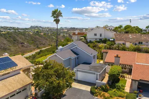 View/Area - 1731 Gascony Rd, Encinitas, CA 92024 photo 6 of 16