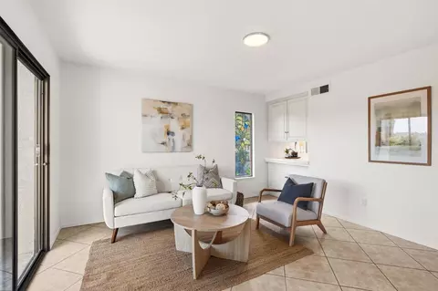Living - 1731 Gascony Rd, Encinitas, CA 92024 photo 2 of 3