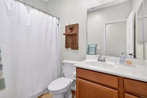 Bath - 12952 Metate Ln, Poway, CA 92064 photo 2 of 2