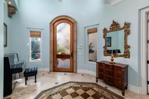Entry Way - 7104 Aviara Dr, Carlsbad, CA 92011 photo 2 of 5
