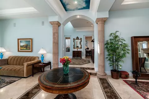 Entry Way - 7104 Aviara Dr, Carlsbad, CA 92011 photo 4 of 5